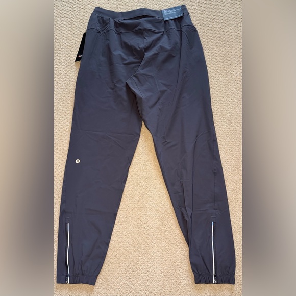 Men's Lululemon Graphite Gray Jogger Pants - Picture 3 of 5